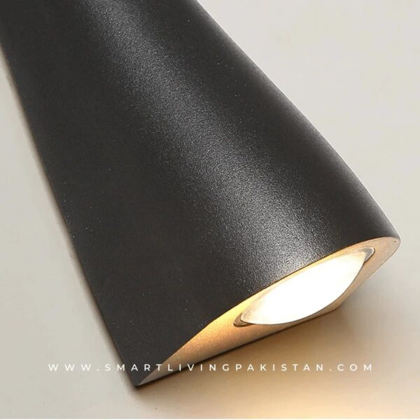 Modern wall light in pakistan by smart living pakistan